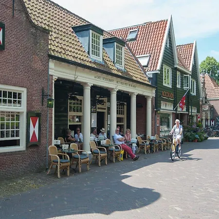 In Near The 卑尔根