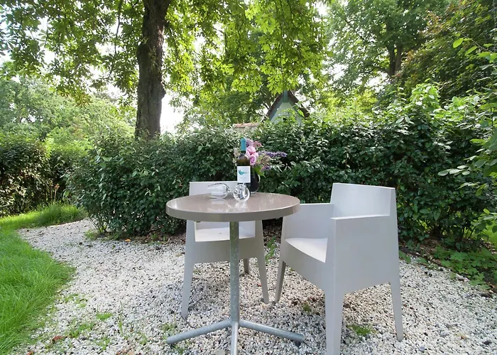 In Near The 度假居